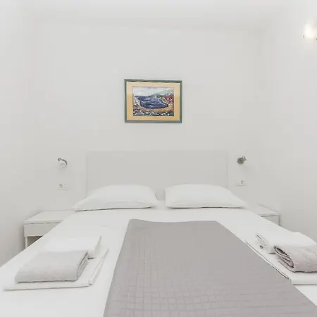 M&a * Makarska