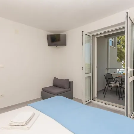 M&a Apartment *