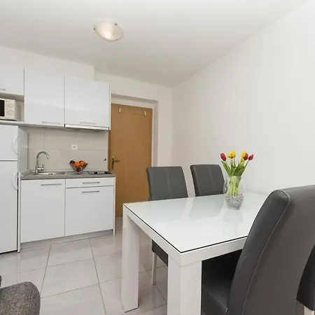 M&a Apartment *