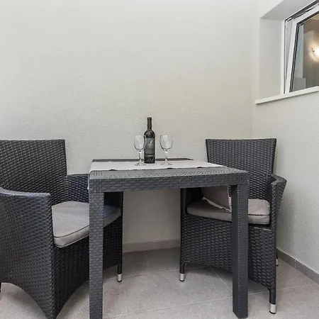 Apartment M&a *
