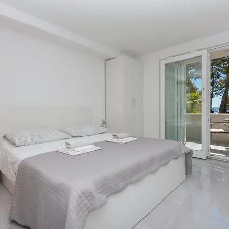 M&a * Makarska