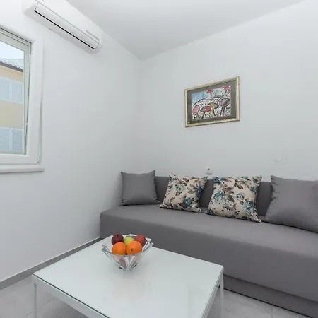 M&a Apartment *