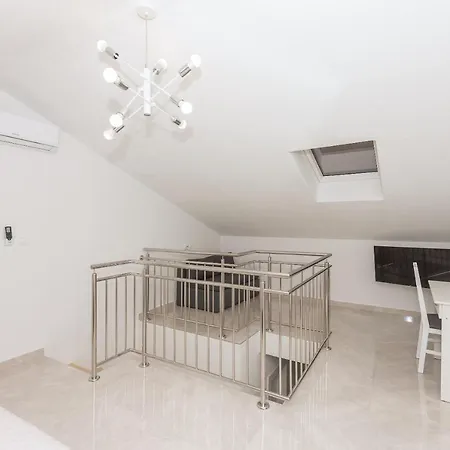 M&a Apartment