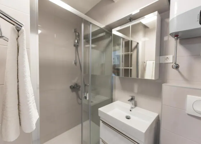 M&a Apartman *