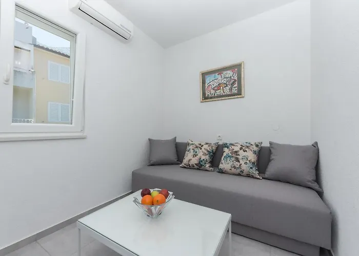 M&a Apartman *