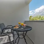 M&a * Makarska