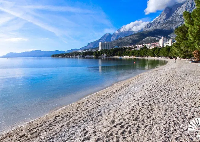 M&a * Макарска