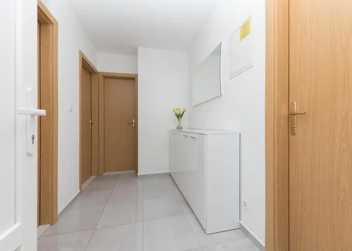 Апартаменты M&a *