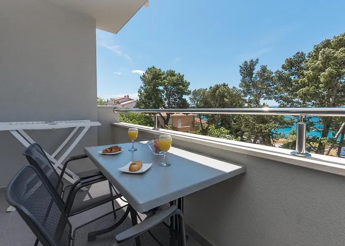 M&a Макарска