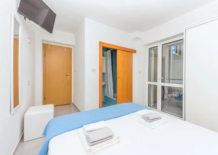 M&a Макарска