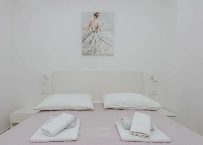 M&a * Макарска